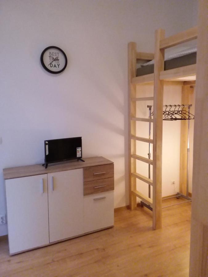 Living In The Box Auberge de jeunesse *